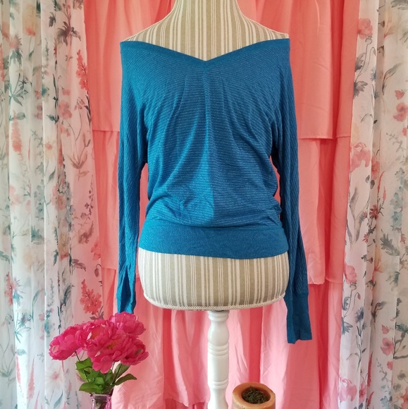 American Eagle Outfitters Tops - 🌻🌺🌻AMERICAN EAGLE OFF THE SHOULDERS TOP!!